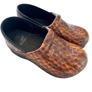 Dansko Girls Brown Snakeskin Clogs Size 28, 11.5